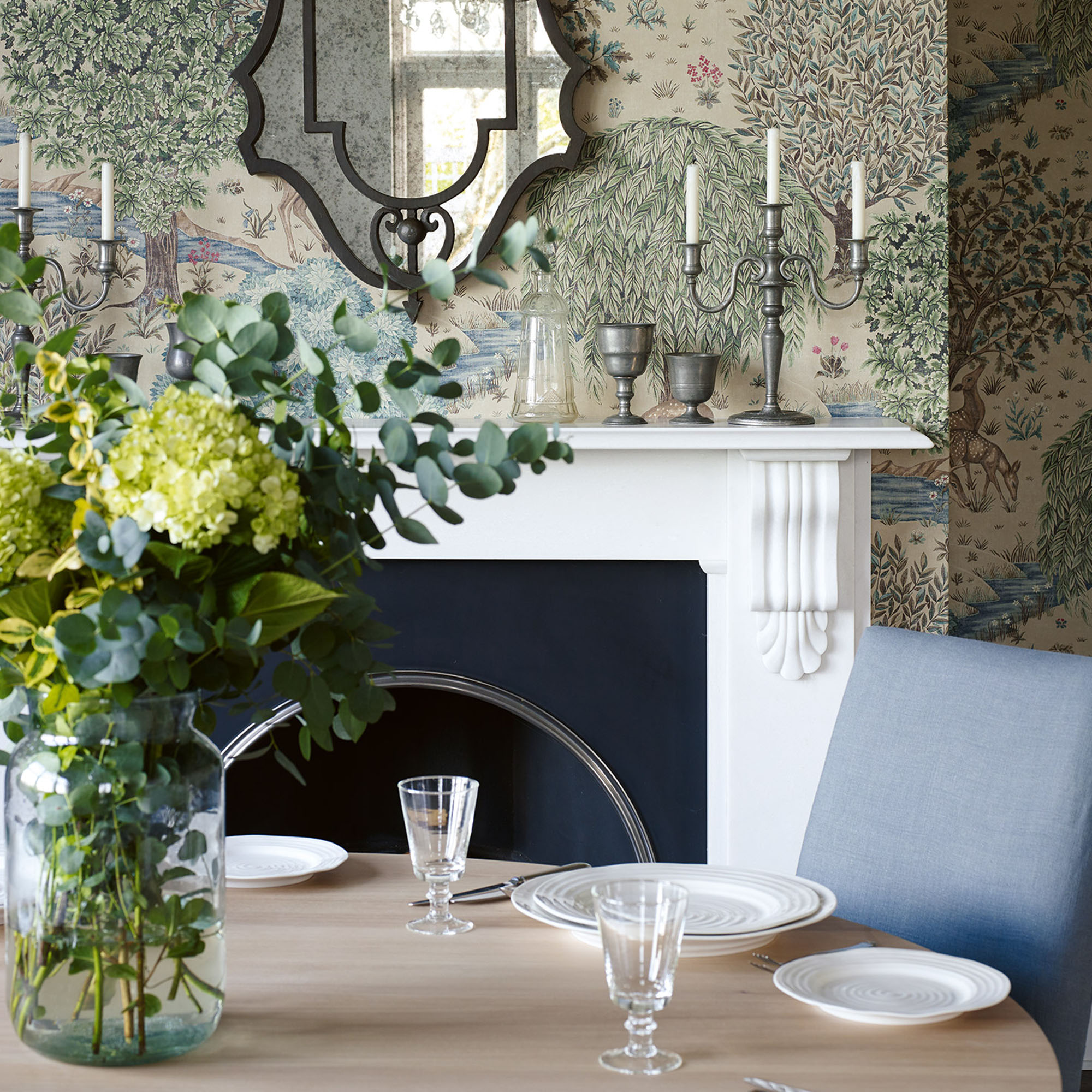 Обои Morris Archive Wallpapers III The Brook 214888 фото в интерьере